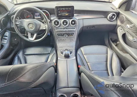 2016 Mercedes-Benz C 300 из США, поврежденный, VIN 55SWF4JB0GU143122